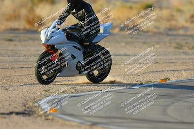 media/Oct-06-2024-Race Pace (Sun) [[d7d39ec7ad]]/1-Turn 10 (730am)/